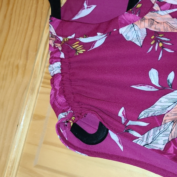 Worthington Short Sleeve Tank Top Blouse Tropical Nature V-Neck Magenta Tan LG - Picture 5 of 8